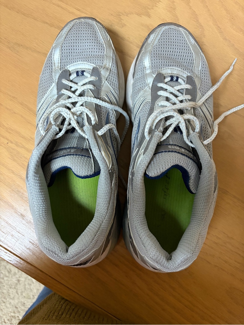 Brooks Silver and Blue Men's Running Shoes - Picture 4 of 5